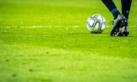 英超 曼城2-1阿森纳 德布劳内助攻福登破门
